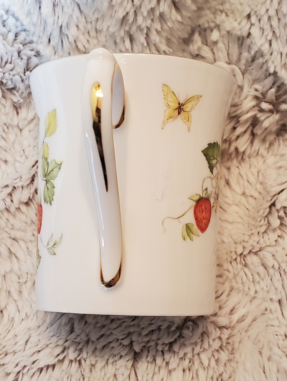 Vintage Rosina-QUEEN'S Fine Bone China VIRGINA STRAWBERRY Gold Trim FLAT MUG - Picture 5 of 8